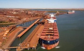 После урагана возобновлена перевалка железной руды в австралийских портах
